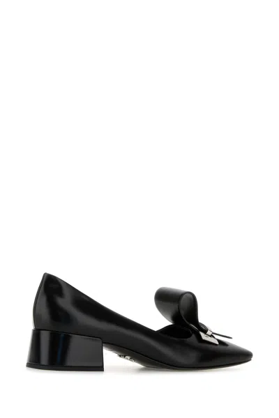 Prada Scarpe Con Tacco In Pelle Nera  Donna In Black