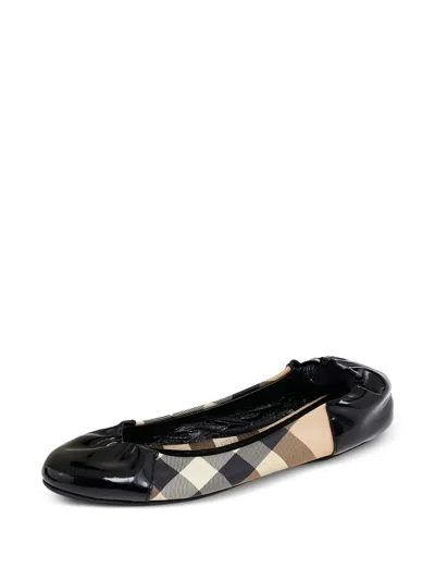 Pre-owned Burberry Nova Check Ballet Flats
