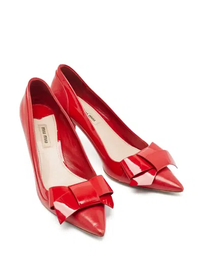 Pre-owned Miu Miu Bow-detail Pointed-toe Pumps In Red