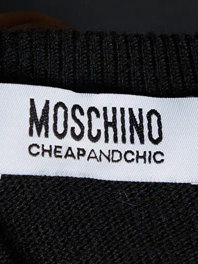 Pre-owned Moschino Fine-knit Sweater