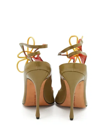 Pre-owned Manolo Blahnik  Pointed-toe Pumps