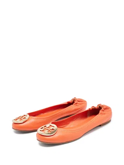 Pre-owned Tory Burch Logo-embellished Ballet Flats In Orange