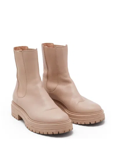 Pre-owned Gianvito Rossi Montey Chunky Sole Chelsea Boots In Neutral