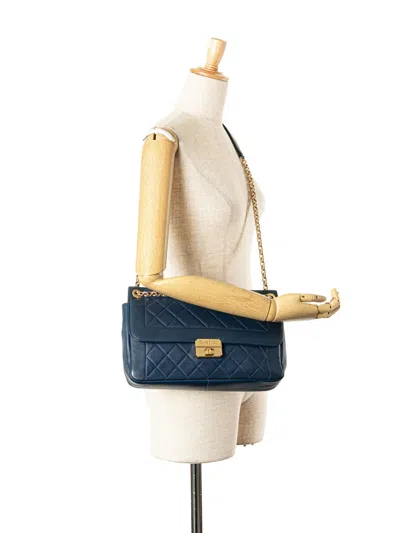 Pre-owned Chanel 2013-2014 Large Lambskin Chic With Me Flap Crossbody Bag