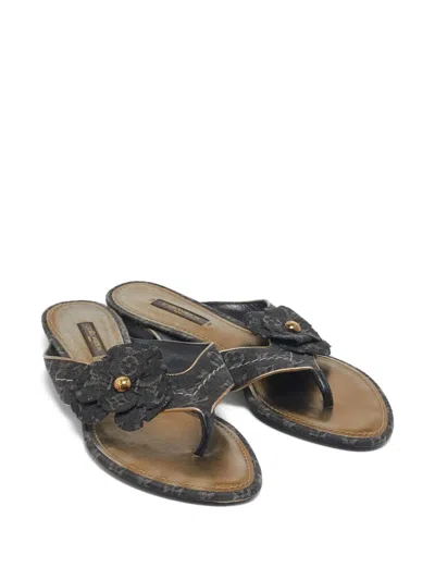 Pre-owned Louis Vuitton Floral-appliqué Thong Sandals