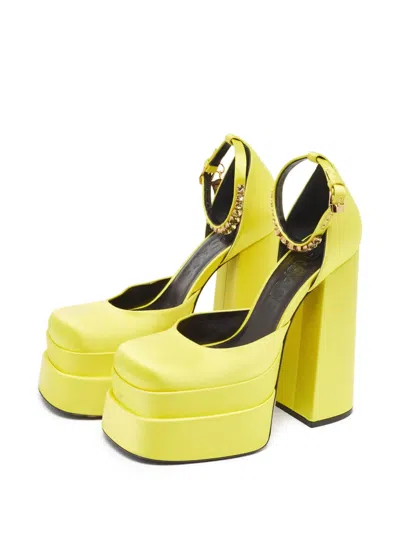 Pre-owned Versace 150mm Medusa Aevitas Platform Pumps In Yellow