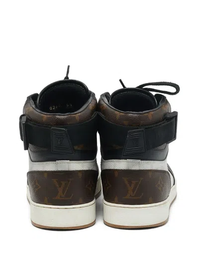Pre-owned Louis Vuitton Rivoli Sneakers In White