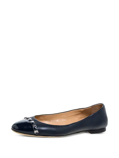 Pre-owned Ferragamo Chain-detail Ballet Flats In Black