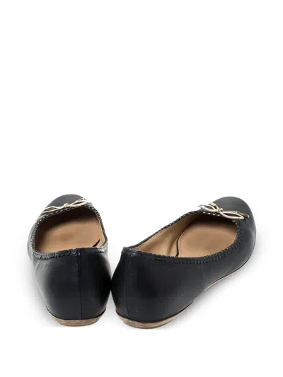 Pre-owned Ferragamo Leather Loafers In Black