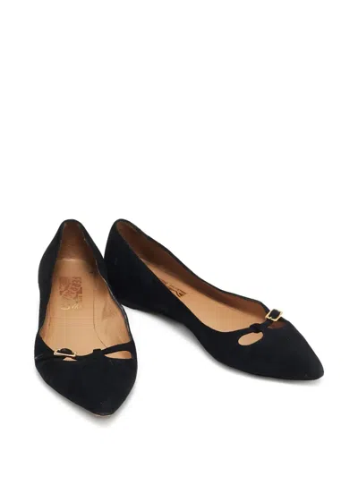 Pre-owned Ferragamo Pointed-toe Ballet Flats In Black