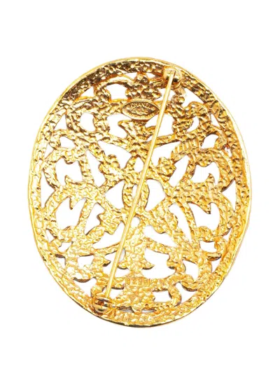 Pre-owned Chanel 20th Century Gold Plated Round Brooch Costume Brooch