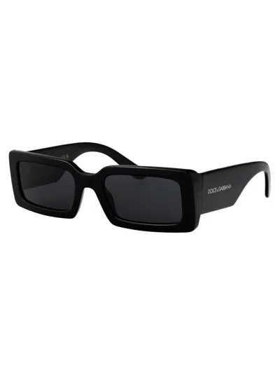 Dolce & Gabbana Squared Sunglasses 0 Dg4447 B 335587 In Black