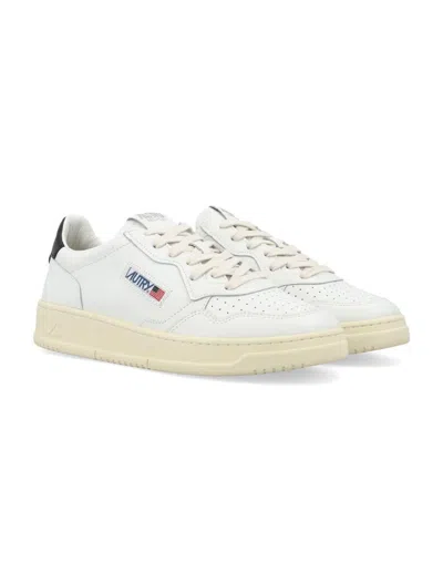 Autry Medalist Low Sneakers