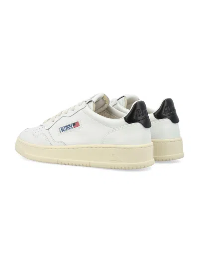 Autry Medalist Low Sneakers