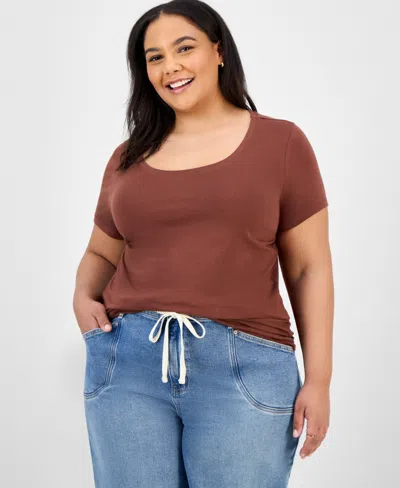 Aveto Trendy Plus Size Scoop-neck T-shirt In Brown