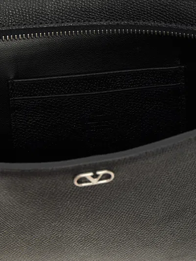 Valentino Garavani Pouch  Garavani Vlogo Signature