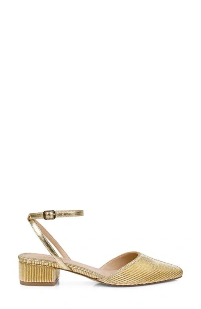 Jewel Badgley Mischka Stacy Ankle Strap Pump