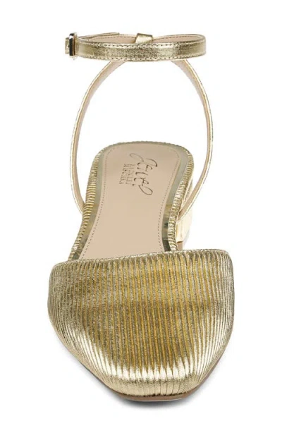 Jewel Badgley Mischka Stacy Ankle Strap Pump