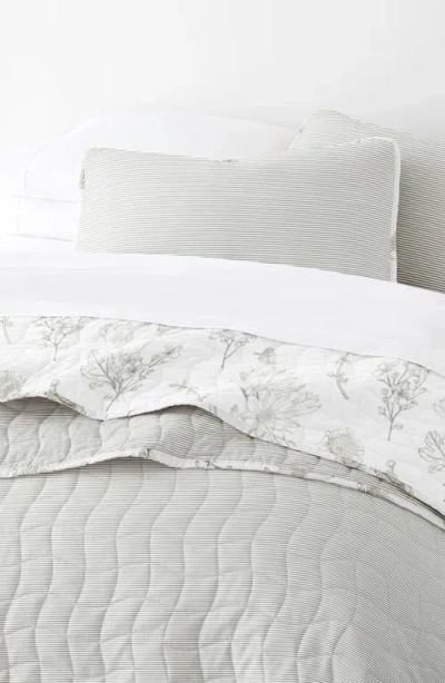 Homespun Pattern Reversible Quilt & Sham Set