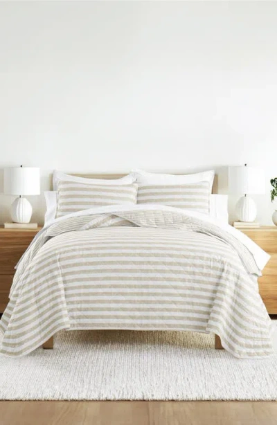 Homespun Pattern Reversible Quilt & Sham Set