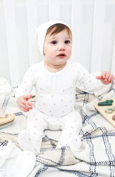 Maniere Manière Leaves & Pleats Footie In White