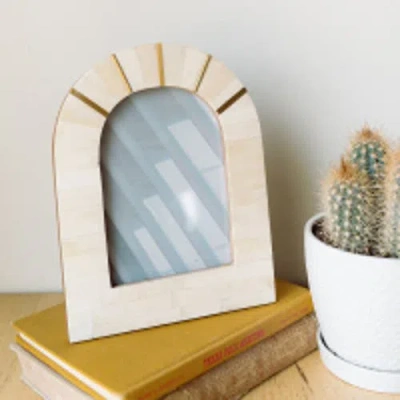 Matr Boomie Mukhendu Picture Frame In Gold