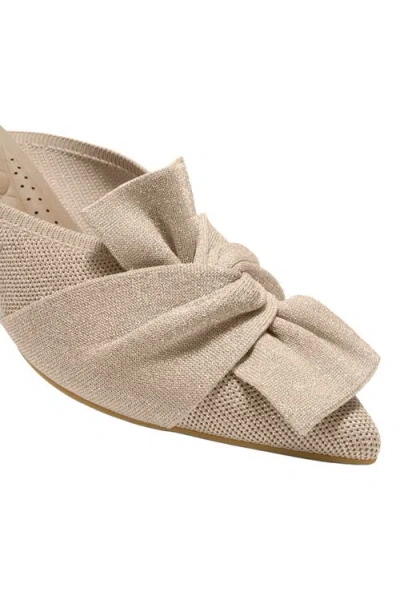 Vivaia Pointed-toe Bow Sandals