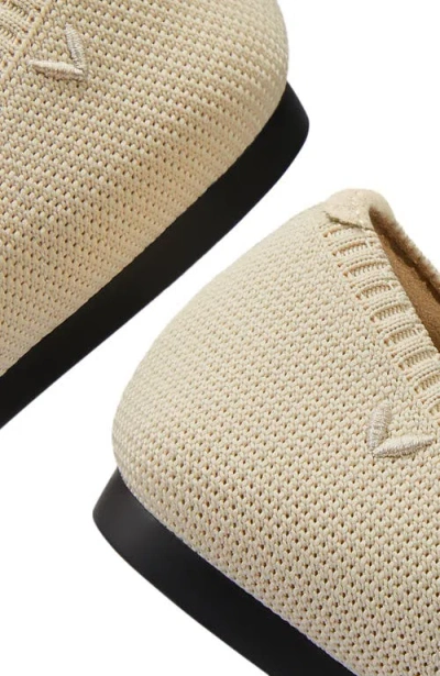 Vivaia Pointed-toe Ballet Flats In Neutral