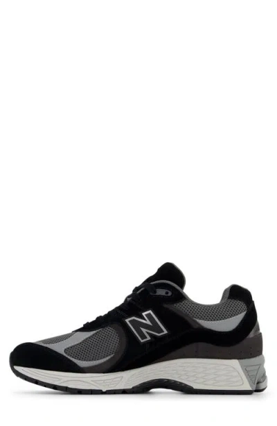 New Balance Gender Inclusive 2002r Sneaker In Black