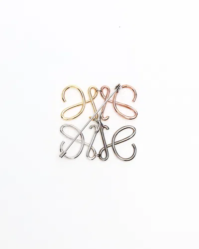 Loewe Anagram Brooch In Gold