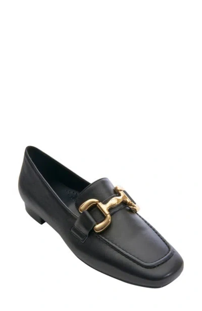 Vaneli Simply Loafer In Black