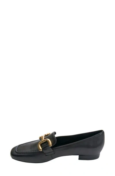 Vaneli Simply Loafer In Black