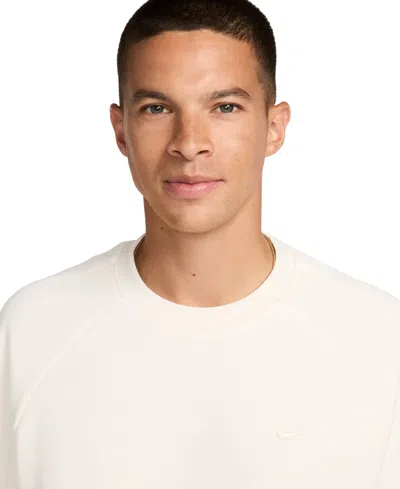 Nike Men's Primary Fleece Dri-fit Uv Performance Crew In White