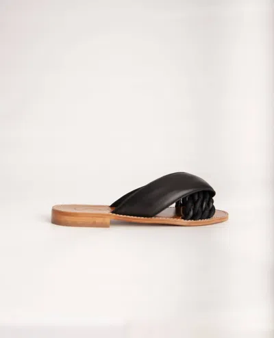Santa Ynez General Women's Calzada Twist Slide In Black