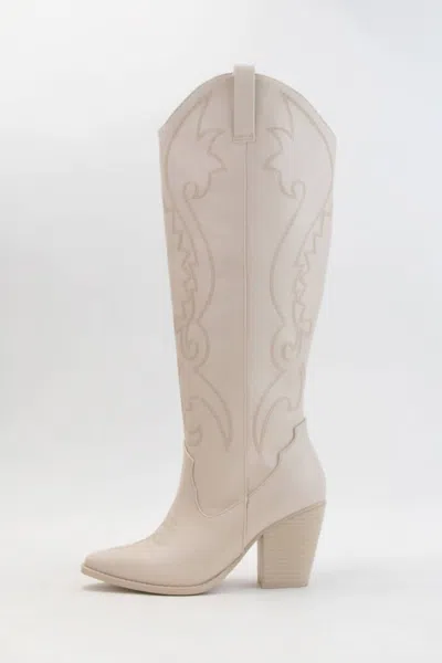 Ccocci Embroidered Western Boots In Bone