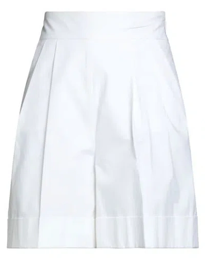 Luisa Spagnoli Woman Shorts & Bermuda Shorts White Size 8 Cotton, Elastane In White