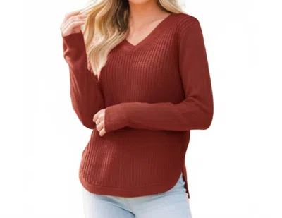 Rd Style Josslyn V Neck Sweater In Rust In Brown