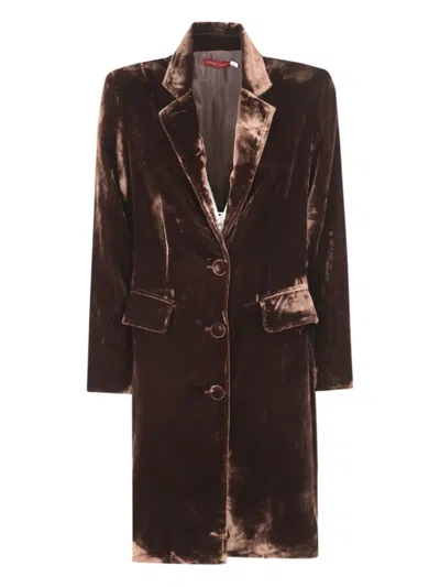 Bianco Levrin Velvet Buttoned Coat In Brown