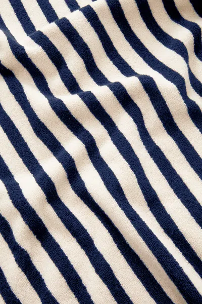A Days March Bath Towel In Gray