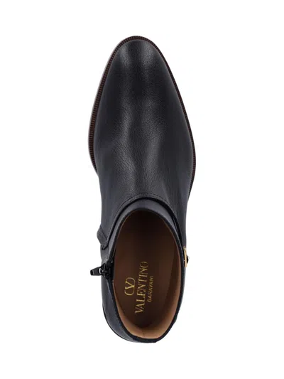 Valentino Garavani Boots In Black