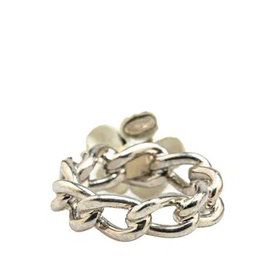 Pre-owned Chanel Silver White Metal Band Ring ()