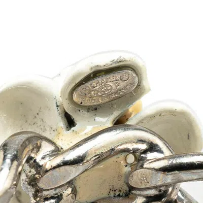 Pre-owned Chanel Silver White Metal Band Ring ()