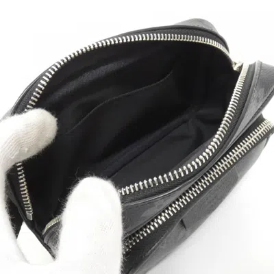 Pre-owned Louis Vuitton Black Coated Canvas Pochette Shoulder Bag ()
