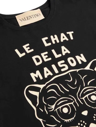 Valentino Garavani T-shirt With Le Chat De La Maison Print In Black