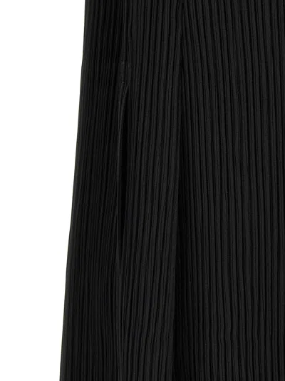 Issey Miyake Hatching Pleats Vest In Black
