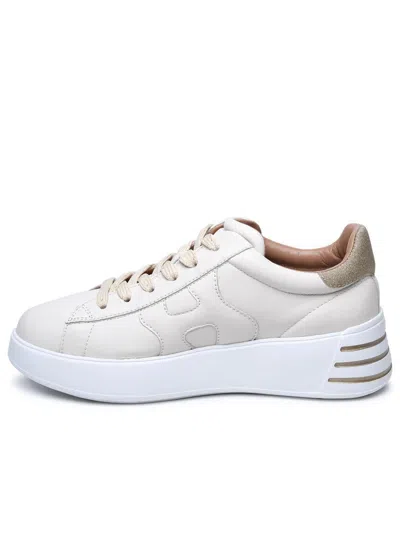 Hogan Elevated Laced Flat Shoes With Sleek Design And Comfortable Fit In White