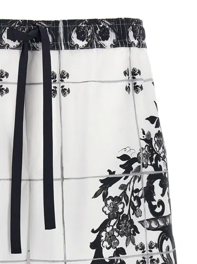 Dolce & Gabbana Monochrome Floral Elastic Waistband Knee Length Shorts In White