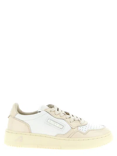 Autry Medalist Low Sneakers Pink