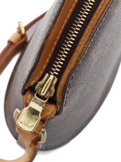 Pre-owned Louis Vuitton 2003 Druot Monogram Shoulder Bag In Brown
