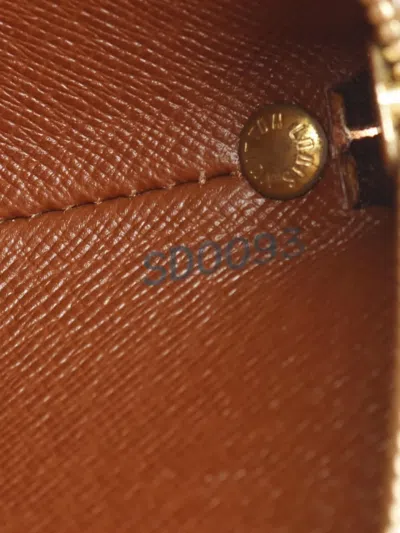 Pre-owned Louis Vuitton 2003 Druot Monogram Shoulder Bag In Brown